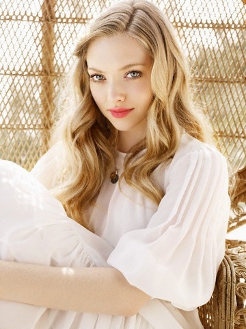 Amanda Seyfried; SFW 