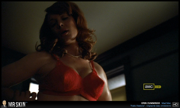 Erin Cummings undoes her hot red bra; Celebrity Hot 